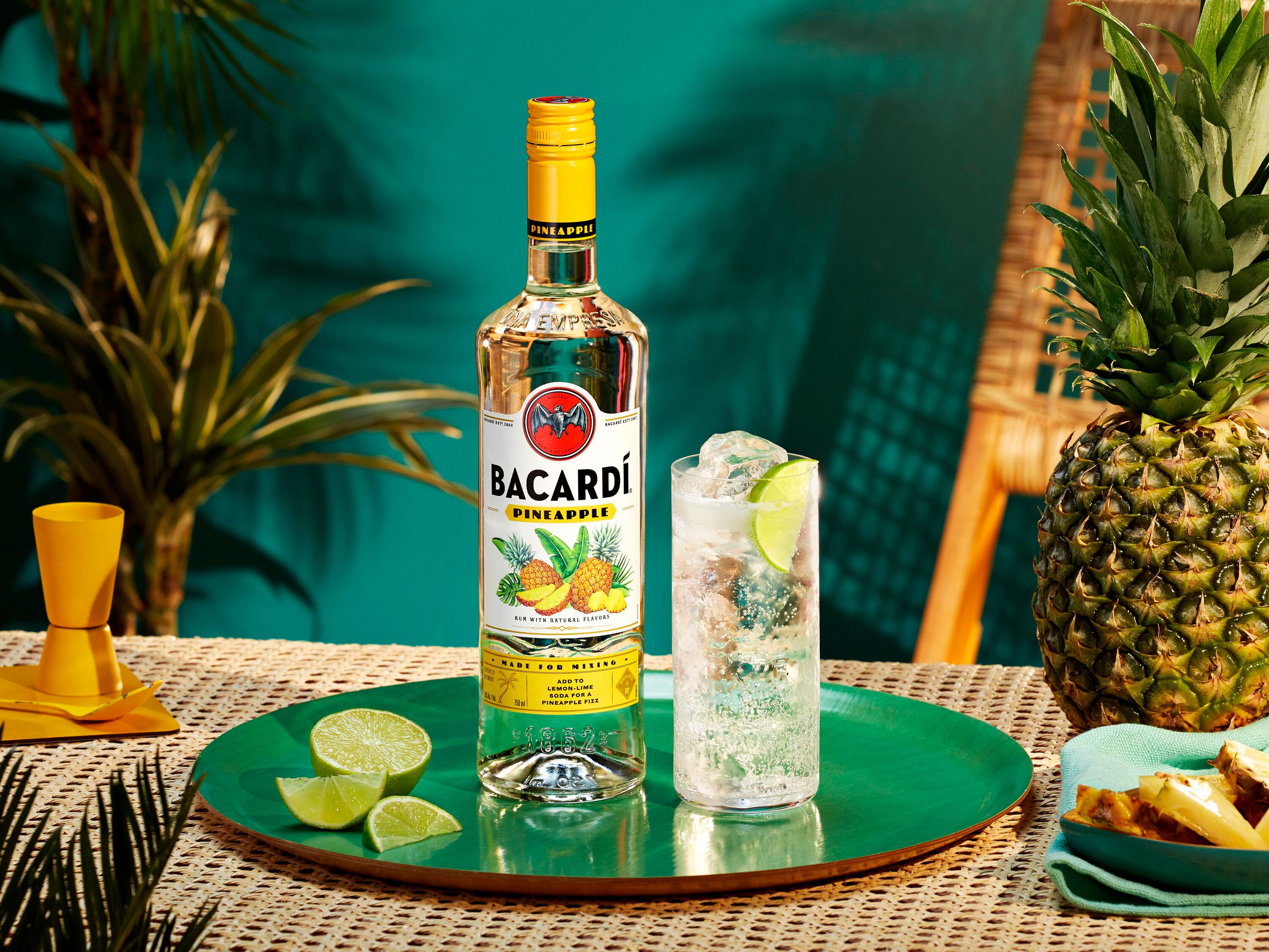 Pineapple & Lemon Lime Cocktail Recipe Tropical Rum Drinks BACARDÍ US