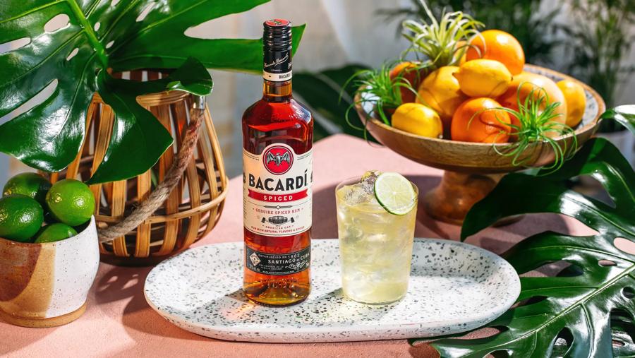 Spiced Rum & Ginger Ale Cocktail Recipe How to make a Spiced Rum & Ginger Ale Cocktail